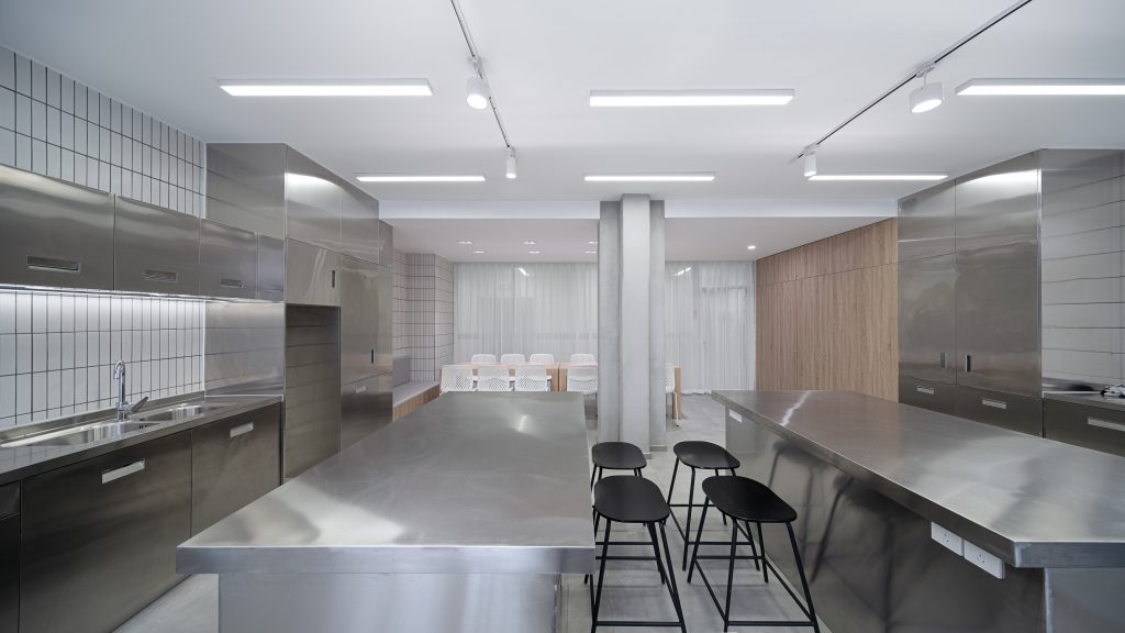 Public Kitchens at Chu Kochen College by 2408